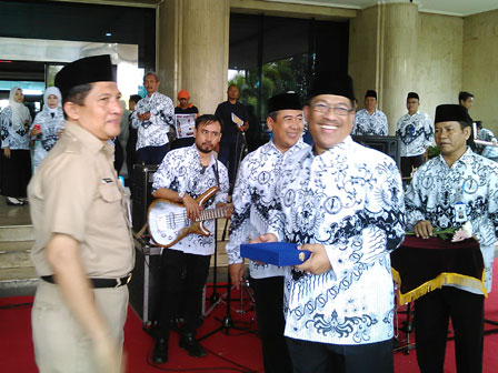 Pencarian PGRI Tabalong - Persatuan Guru Republik Indonesia Cabang Tabalong